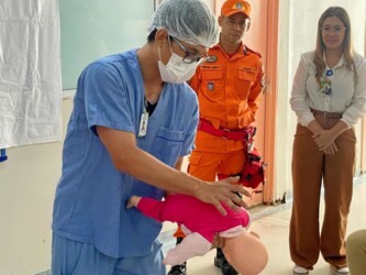 palestra-orienta-maes-e-profissionais-sobre-manobras-de-desengasgo-em-recem-nascidos-no-imdl